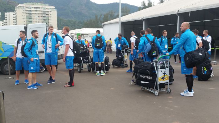 Vse več slovenskih športnikov v olimpijski vasi