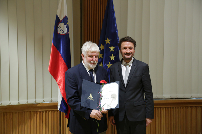 Branku Jeršinu plaketa Državnega sveta najzaslužnejšim prostovoljcem