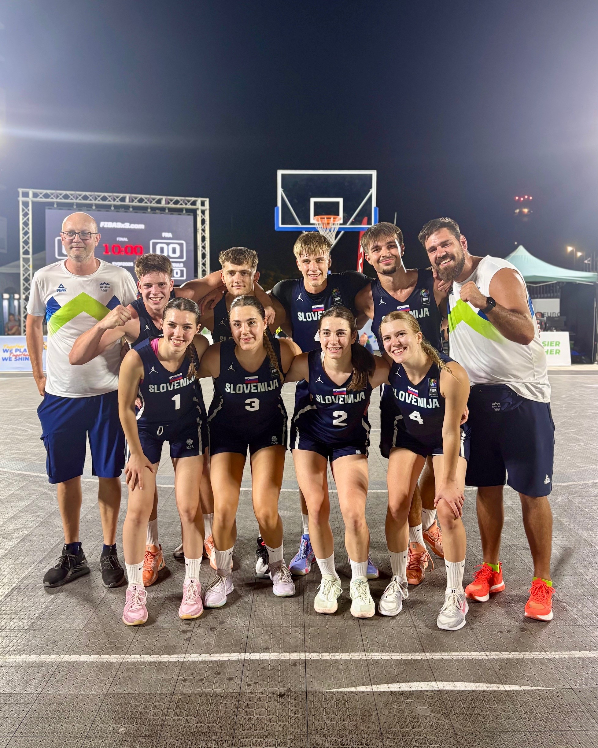 Bronasti kolajni za košarkarice in košarkarje 3x3 na Olimpijskem festivalu evropske mladine