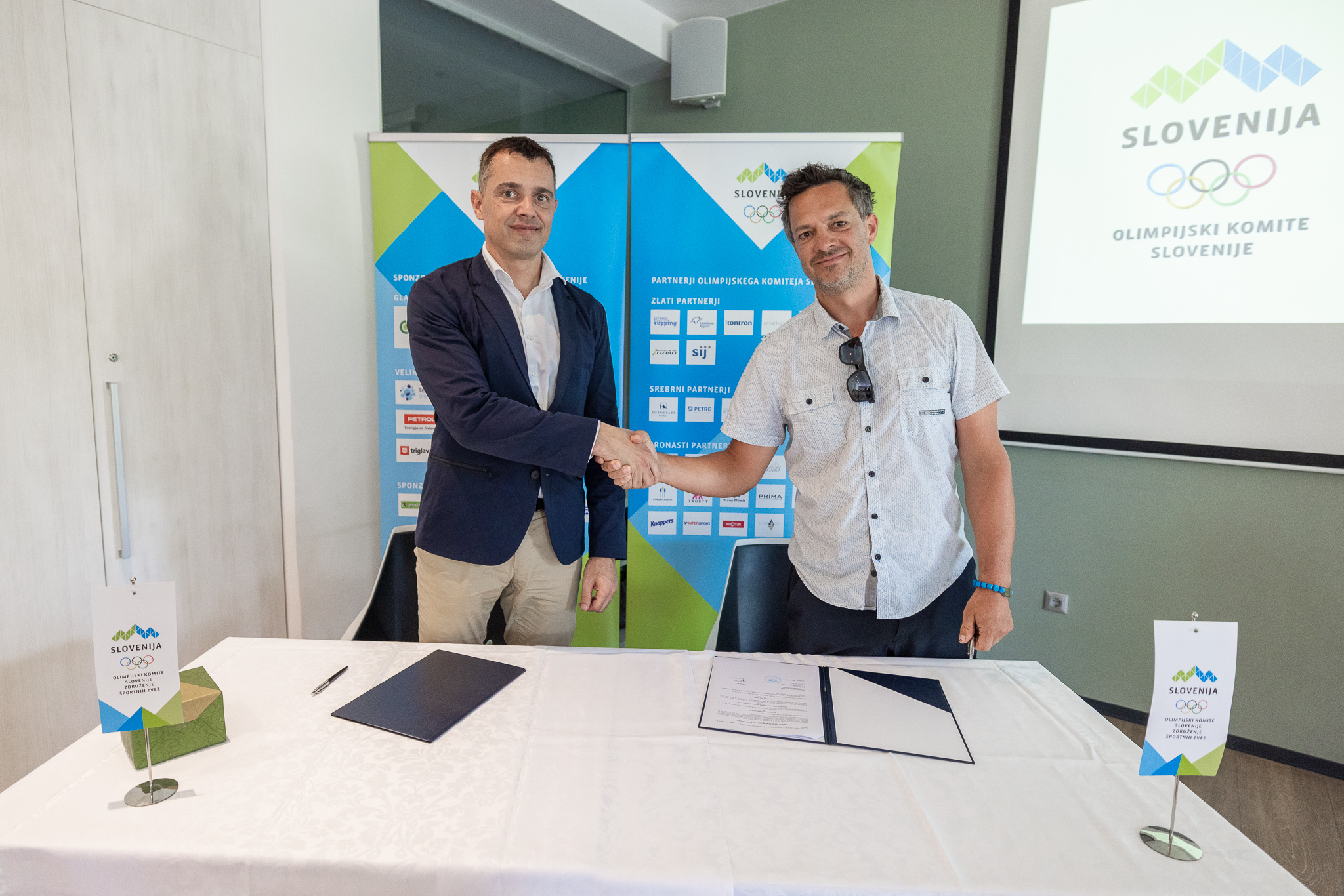 Podpisali smo pogodbo s podjetjem Fizian