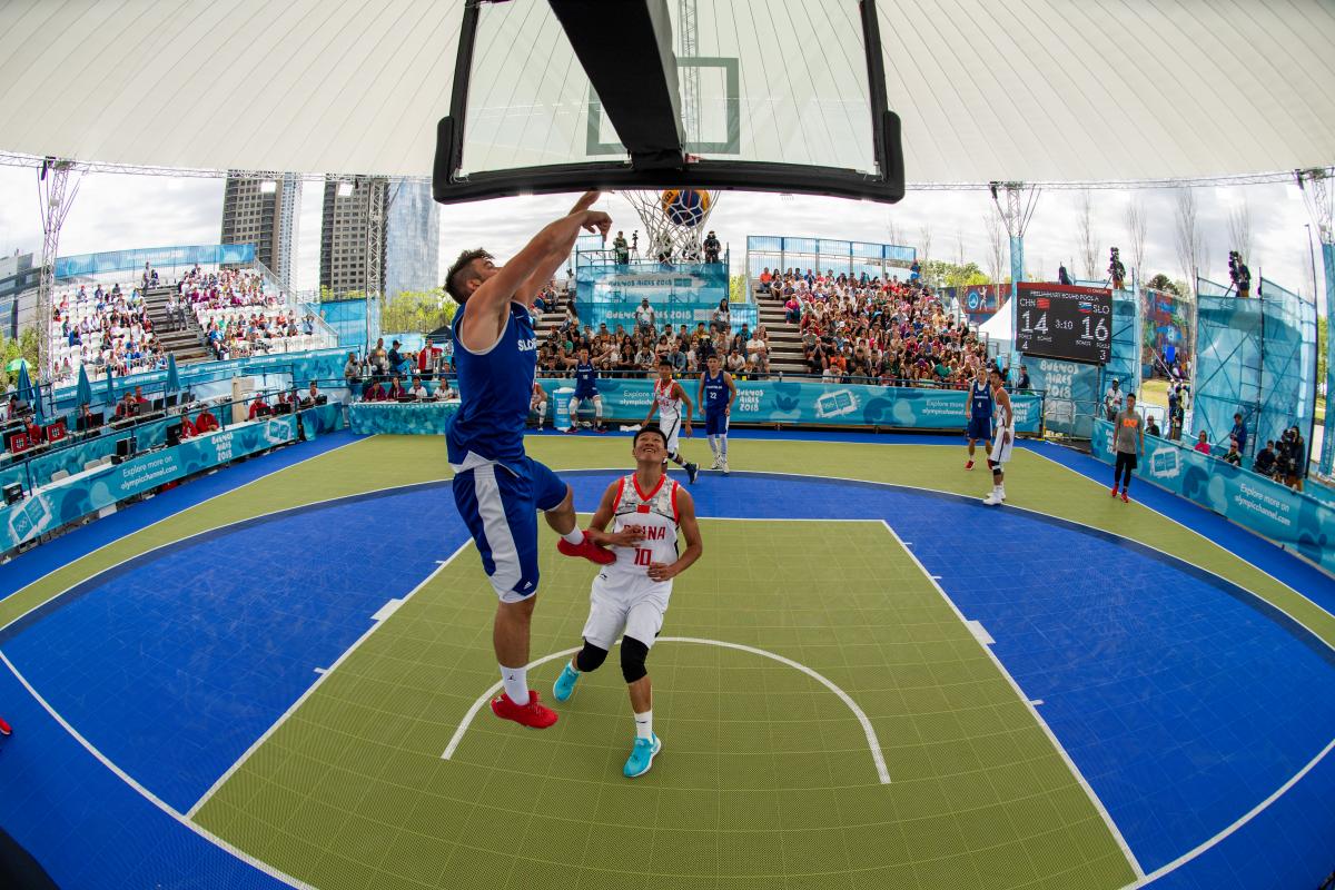 Spremembe in dopolnitve Odloka o začasnih omejitvah pri izvajanju športnih programov