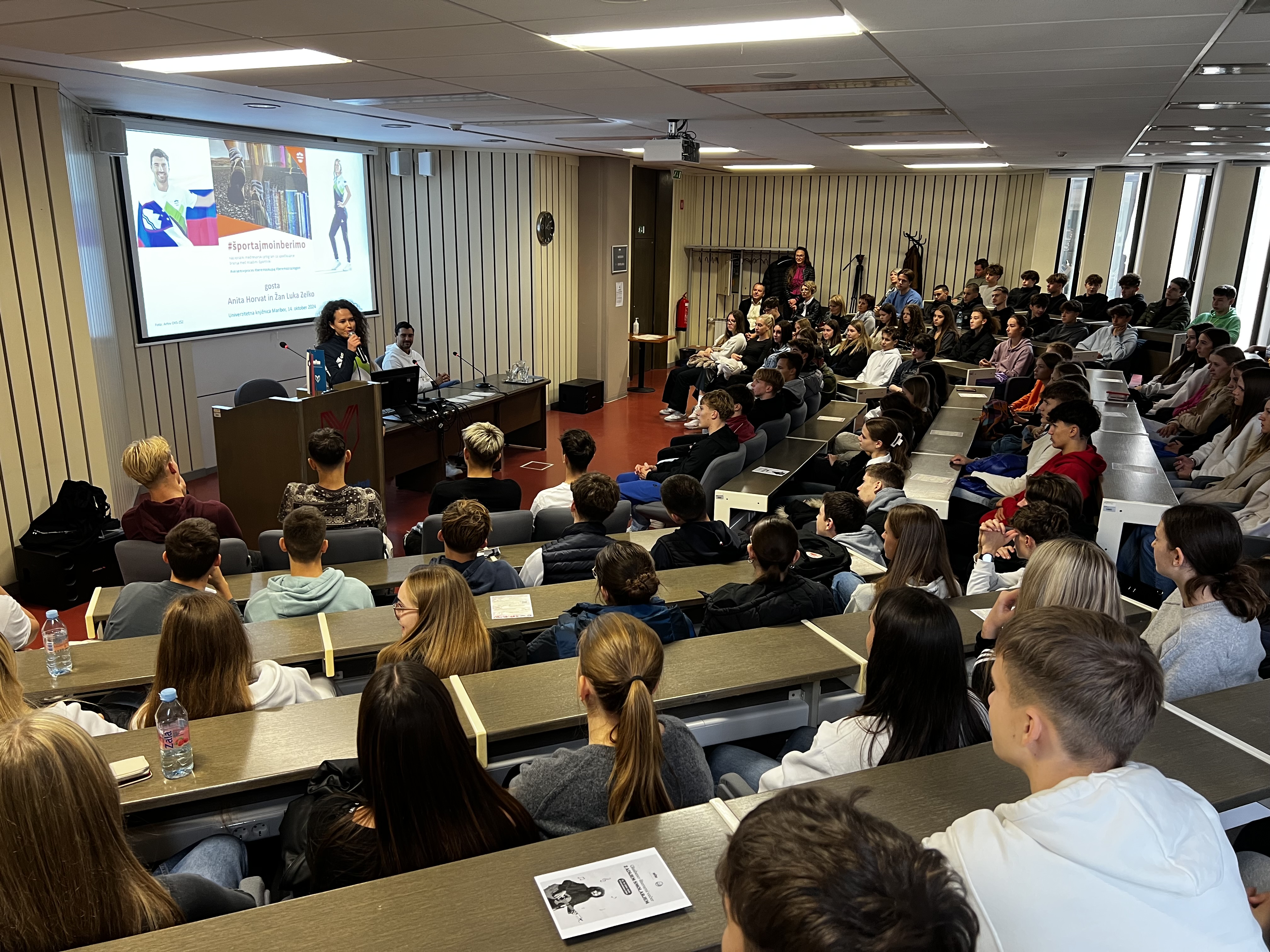 #ŠIB postojanka v Univerzitetni knjižnici Maribor