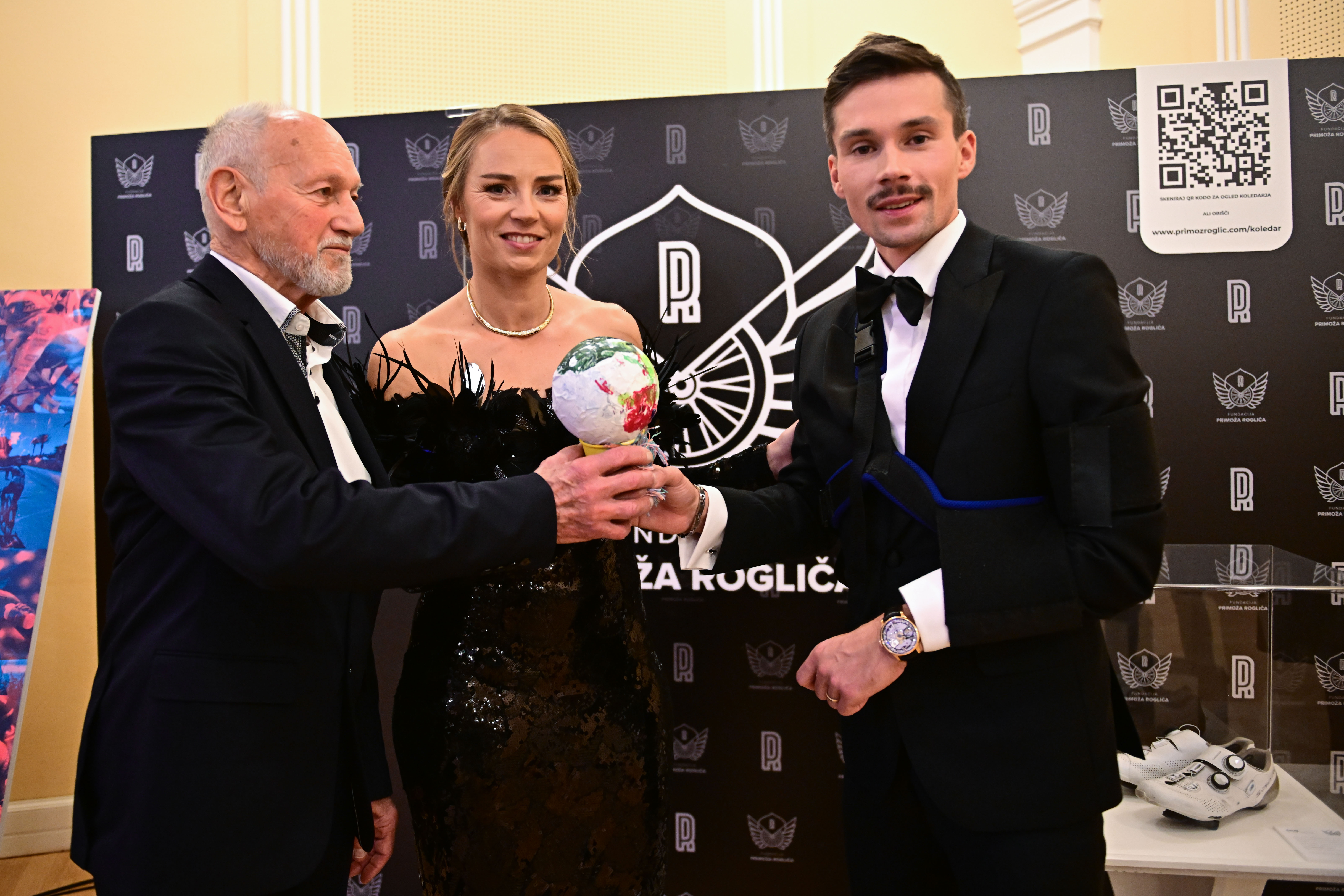 Tina Maze nosilka novega, dobrodelnega rekorda