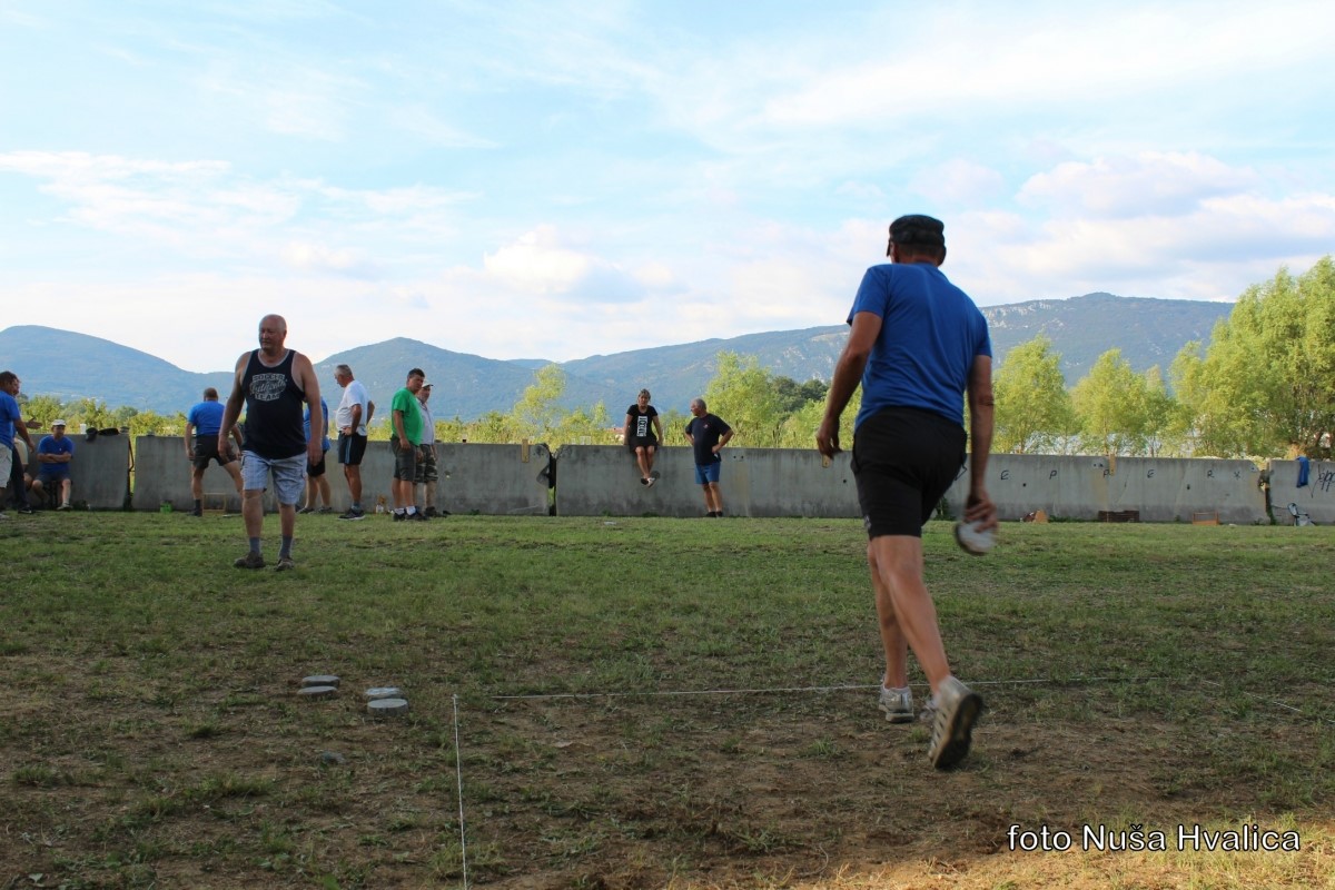Škuljaška društva na slovenskem