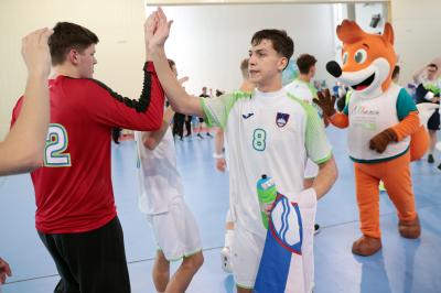 Zdravstveni pregledi registriranih športnikov (otroci in mladostniki)