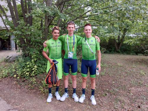 kolesarji-kronometer