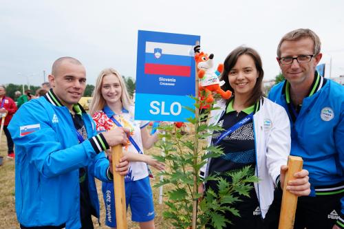 dvig slo zastave Minsk