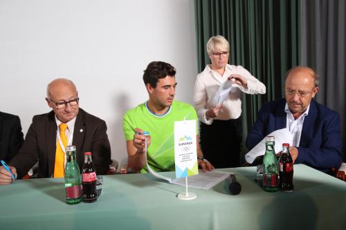 Podpisi pogodb s kandidati za OI Tokio 2020