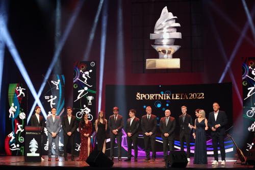 sportnik-leta-2022-21