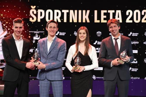 sportnik-leta-2022-32